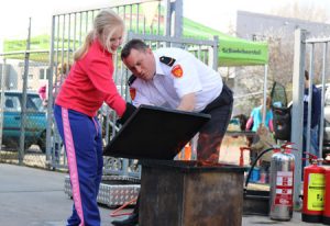 Brandweer demonstraties en clinics op Taste of Life event Autobedrijf Bart Ebben Malden - Nijmegen