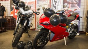Ducati motoren op Taste of Life event Autobedrijf Bart Ebben Malden
